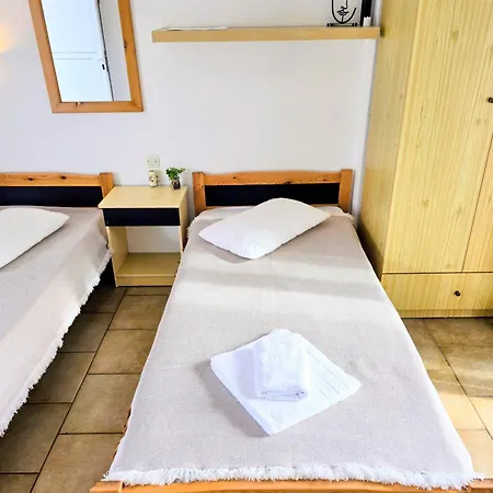 Philoxenia Aparthotel 3*
