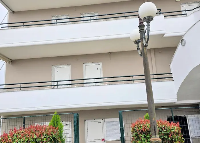 Philoxenia Aparthotel 3*