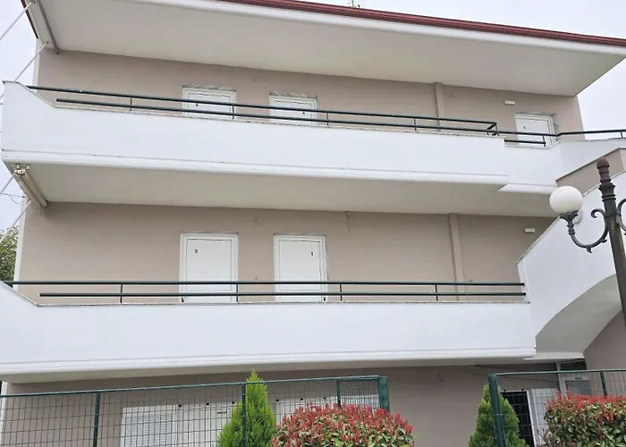 Aparthotel Philoxenia