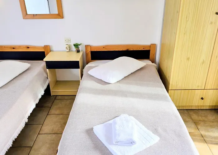 Philoxenia Aparthotel 3*