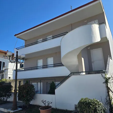 Philoxenia Apartahotel