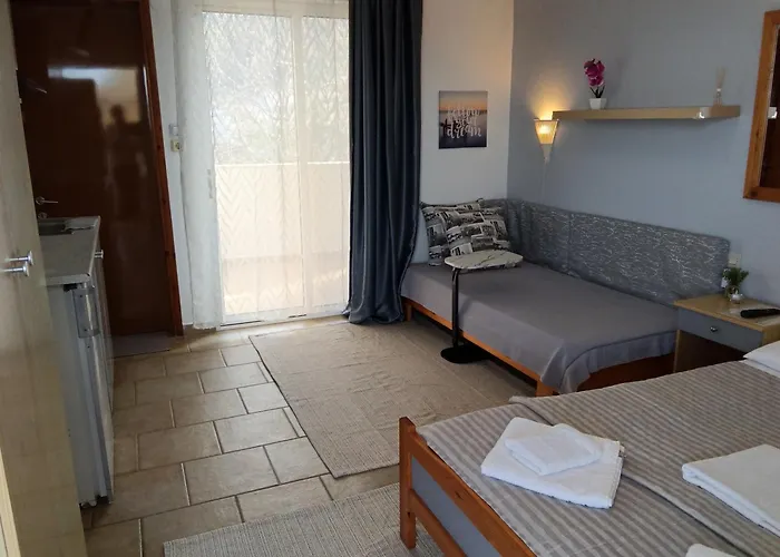Hotel de apartamente Philoxenia Stavros (Thessaloniki)
